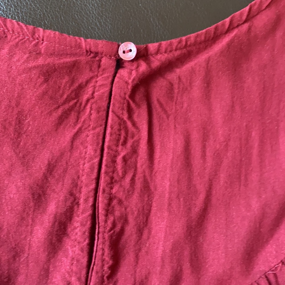 Red Top - Picture 4 of 4